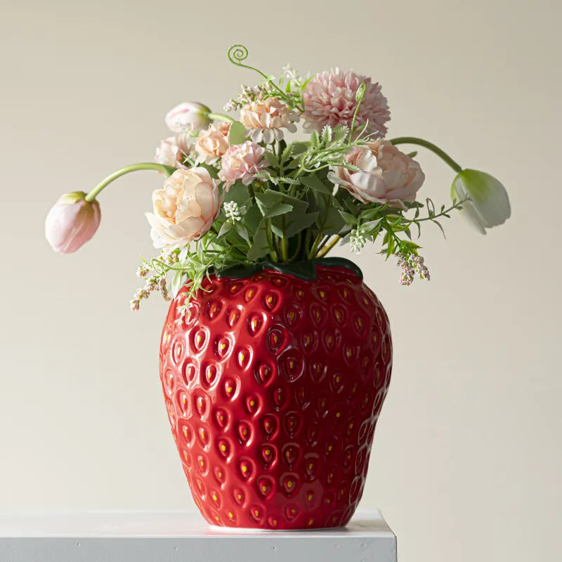 BerryBloom – Finurlig jordbærformet vase til legende boligindretning
