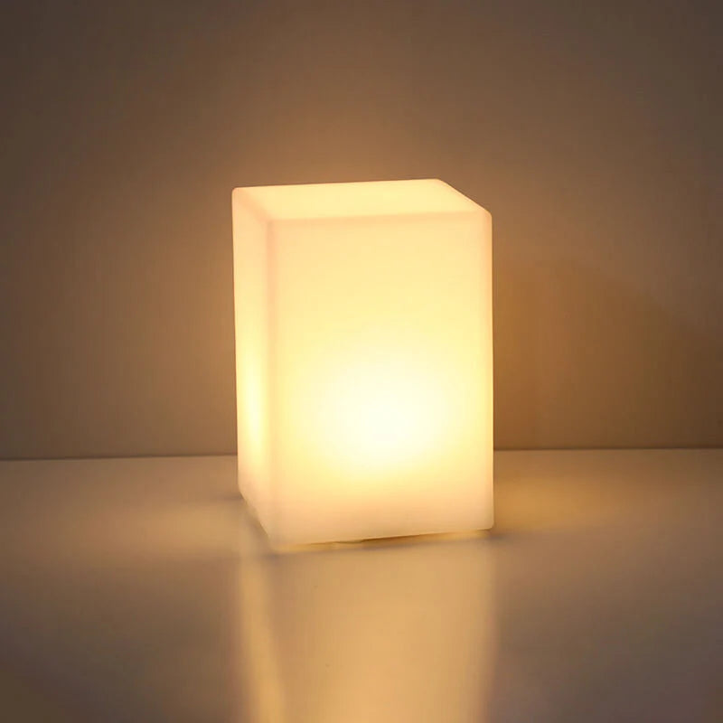 LumoForm – Geometrisk-formet LED-bordlampe med fjernbetjening og stemningsindstillinger