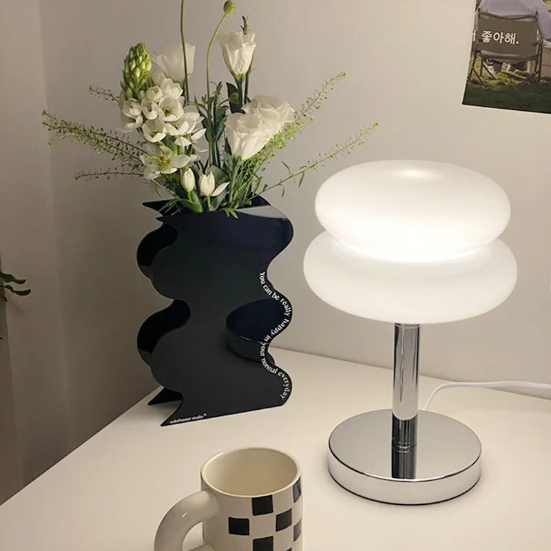 TartGlow - Elegant bordlampe med kulinarisk elegance