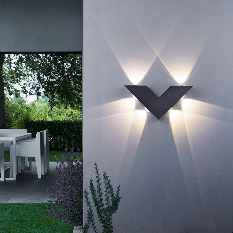 GlowCrest – Udendørs LED-væglampe i børstet nikkel med op/ned-lys