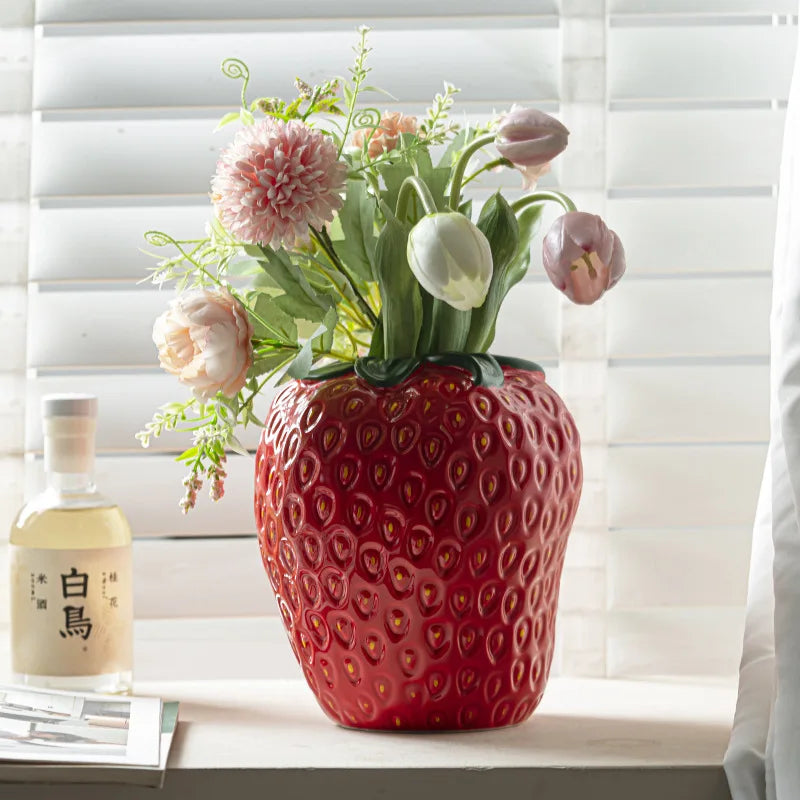 BerryBloom – Finurlig jordbærformet vase til legende boligindretning