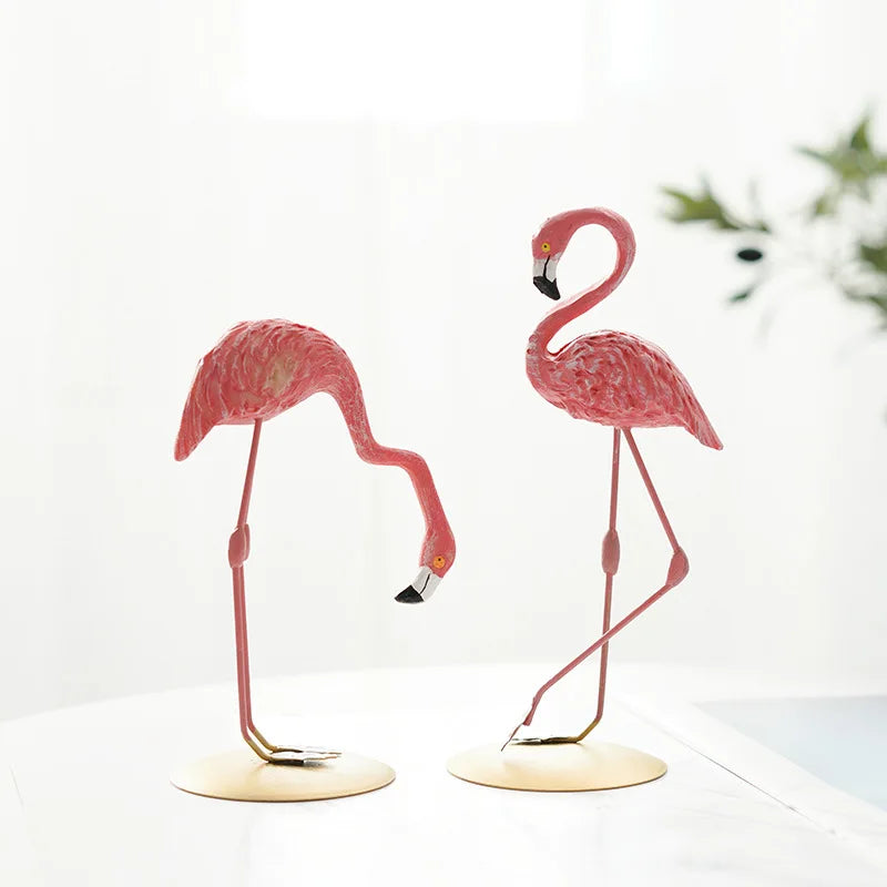 GraceFlame – Dekorativ flamingofigur med elegant positur til hjemmets accenter