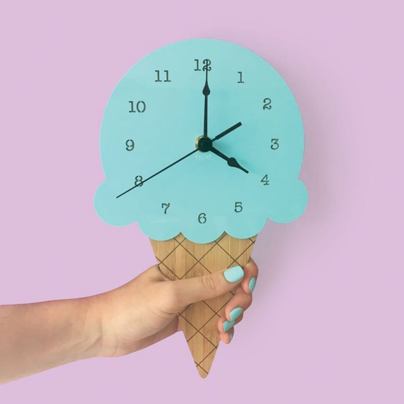 ScoopClock - isformet vægur til sjove ure og legesyge rum