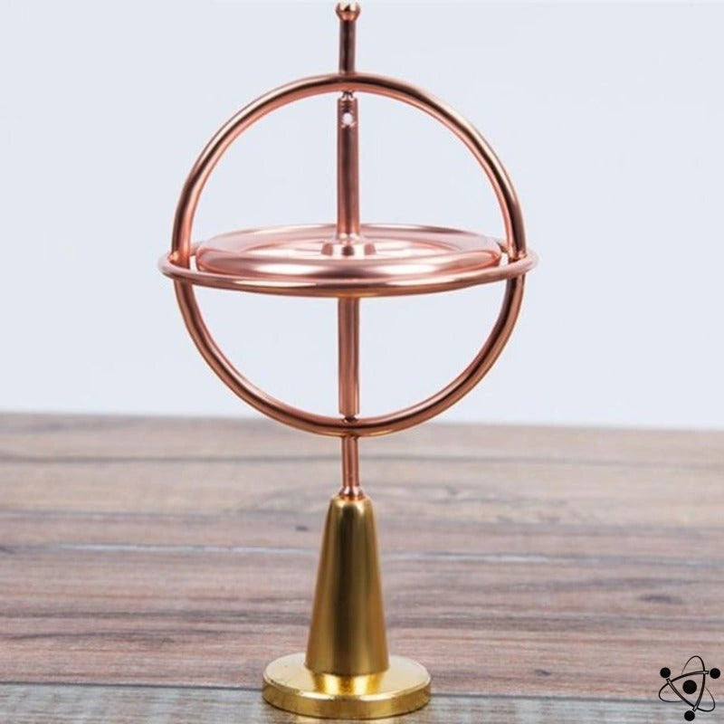 GyroNova – Videnskabelig gyroskopskulptur med fascinerende bevægelse