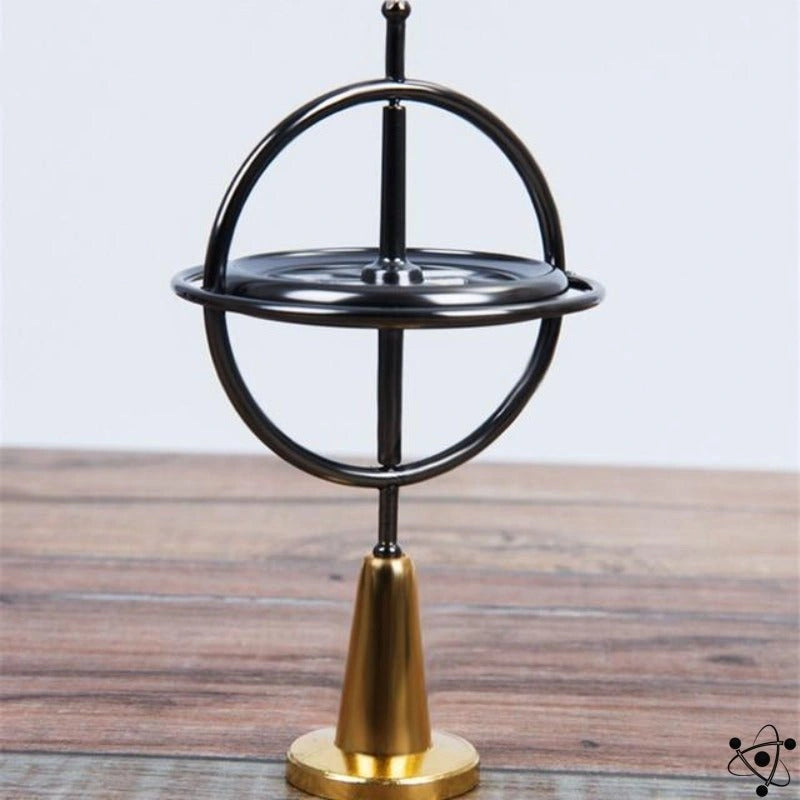 GyroNova – Videnskabelig gyroskopskulptur med fascinerende bevægelse