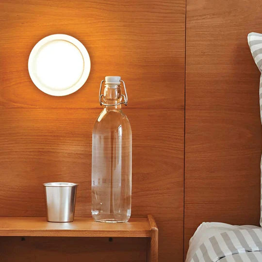 GlowLuxe - Elegant væglampe til moderne interiør