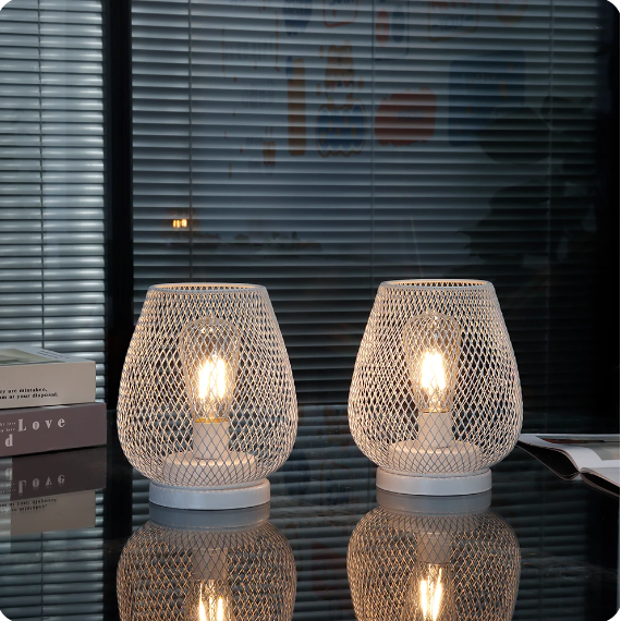 LumiGlow – Elegante batteridrevne udendørs lanternelamper med LED Edison-pærer