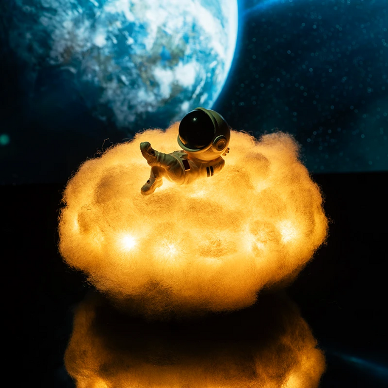 CosmoGlow - Astronaut Cloud Night Light for en hyggelig, kosmisk atmosfære
