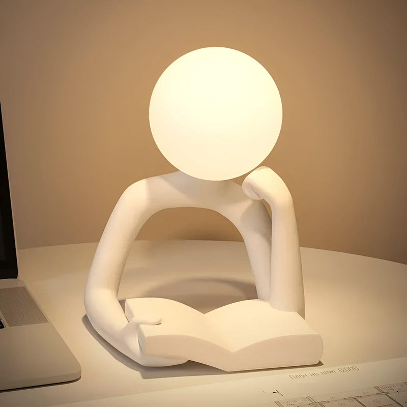 AetherGlow – Skulpturel luksuslampe med abstrakt motiv og elegant belysning