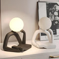 AetherGlow – Skulpturel luksuslampe med abstrakt motiv og elegant belysning