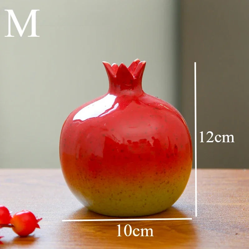 DecoBloom – Håndlavet granatæblevase med håndformet design