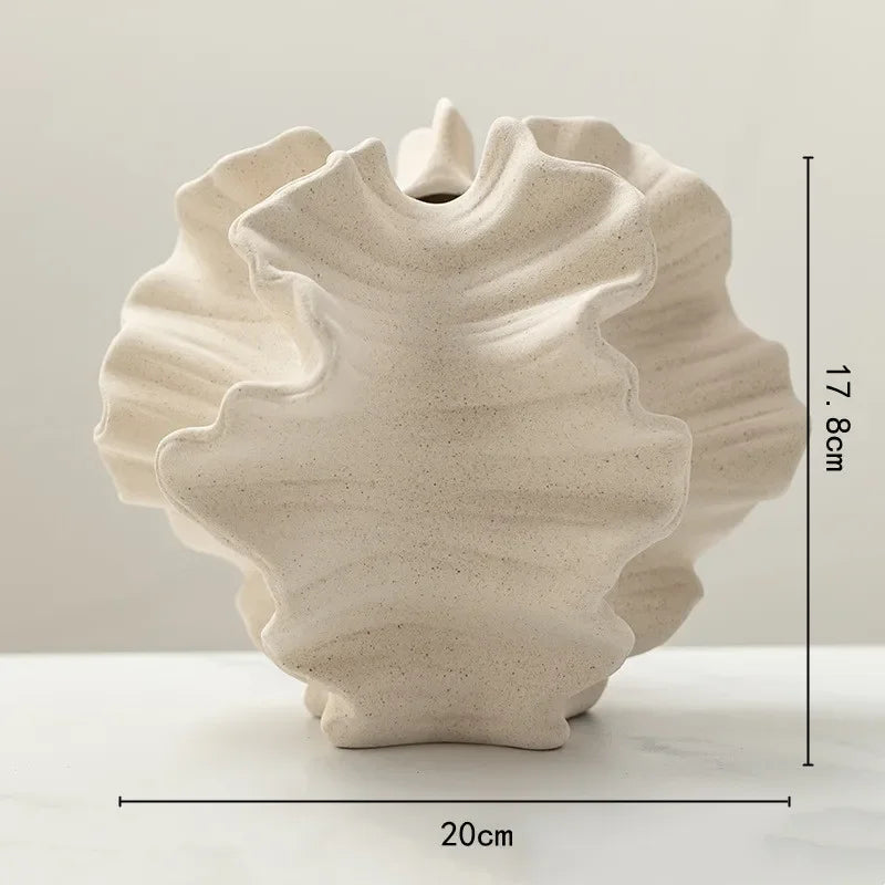 WaveAura - Moderne keramisk vase med geometrisk design til elegant indretning