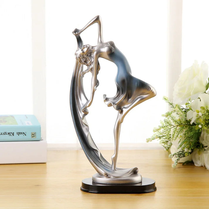 VivaMotions - Elegant danserskulptur med flydende linjer og dynamisk form