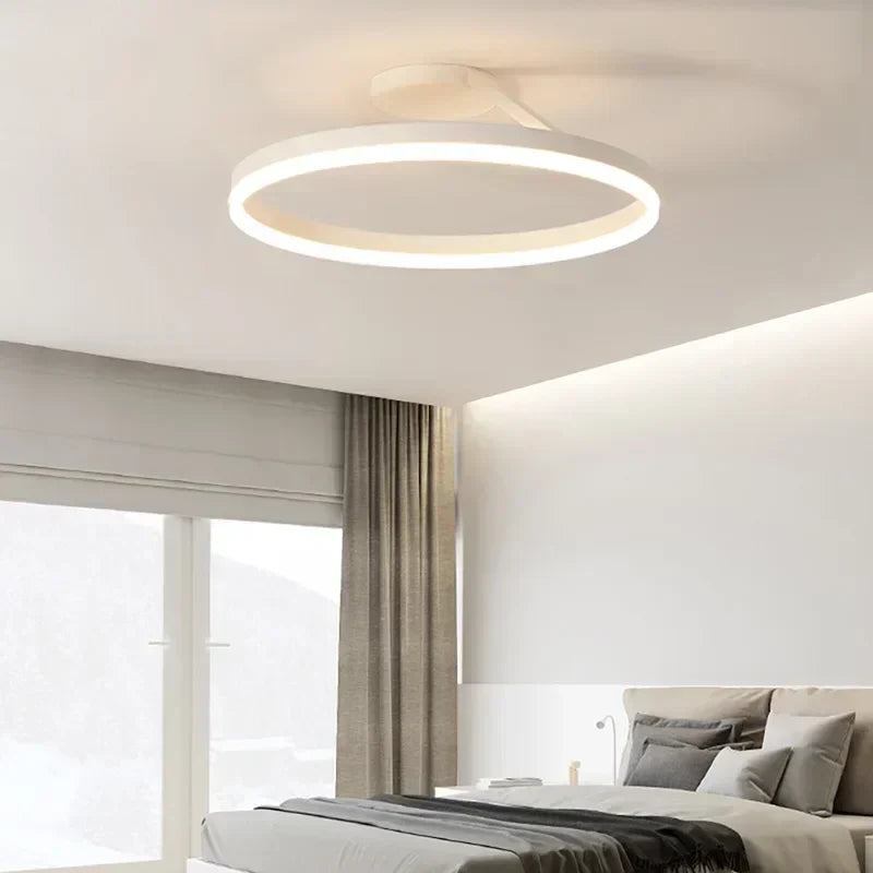NordicGlow – Skandinavisk LED-loftlampe til et roligt og elegant soveværelse