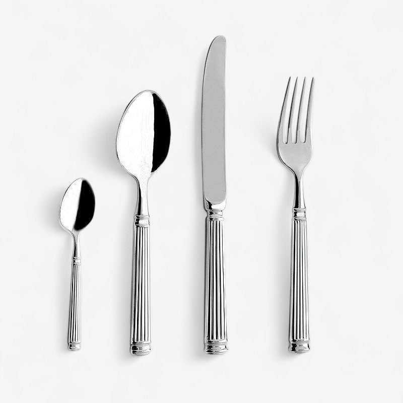 PureDine – Poleret bestiksæt med klassisk design