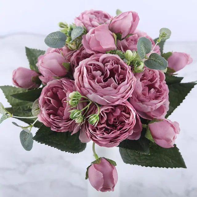BlossomCharm - Elegant buket med et delikat rose- og gypsophila-arrangement