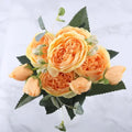 BlossomCharm - Elegant buket med et delikat rose- og gypsophila-arrangement