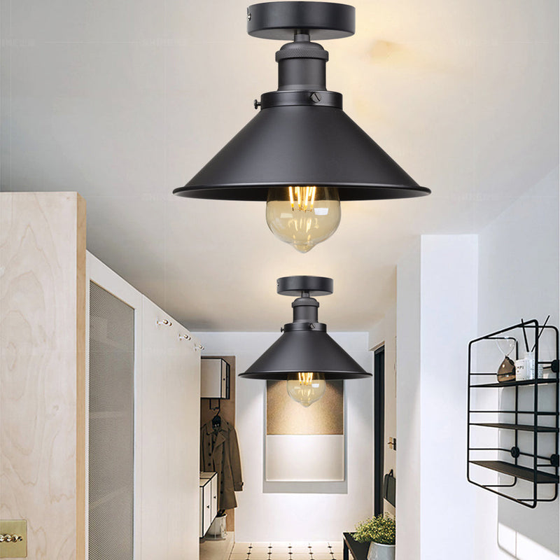 HaloCone - Minimalistisk kegleformet loftslampe med hyggelig belysning