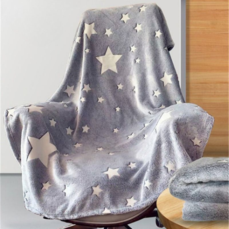 DreamHug - Blødt tæppe med måne og stjernedesign til børn
