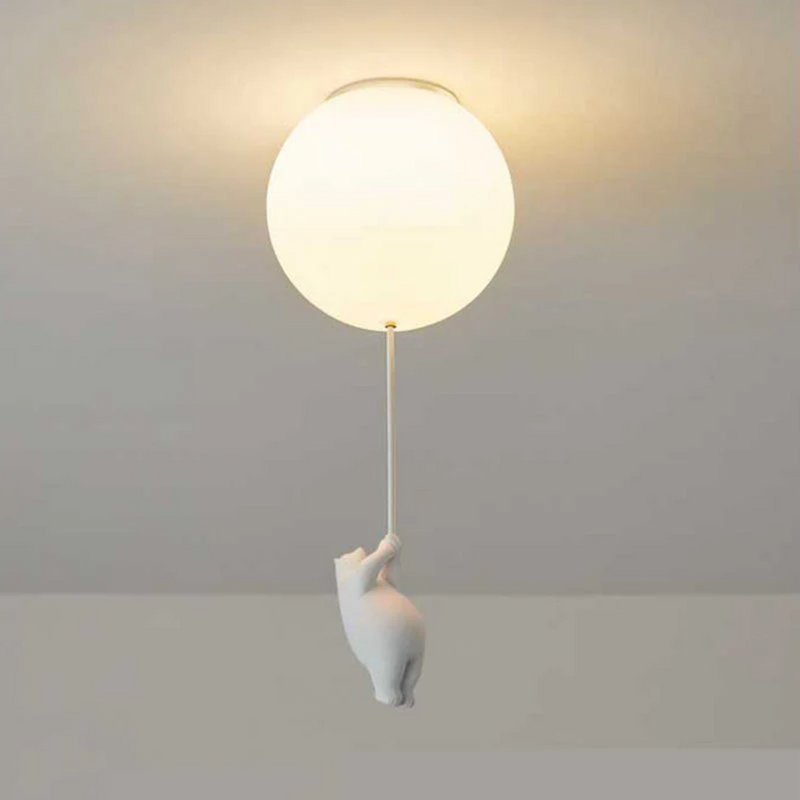 BalloonBear – Tegneserie loftslampe med legesygt bjørn- og ballondesign til muntre interiører