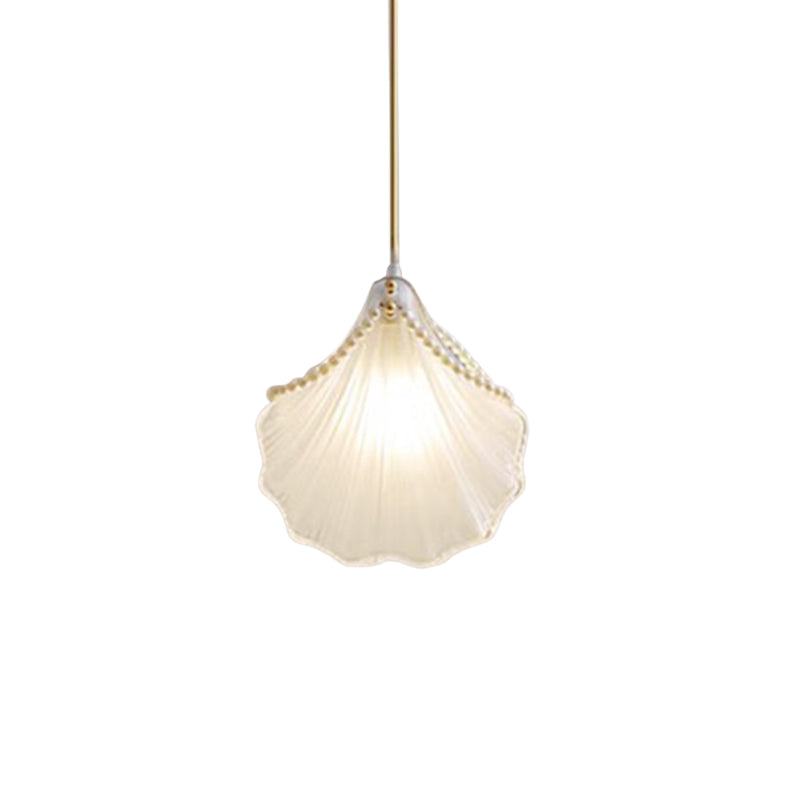 PearlaGlow – Skalsformet Pendellampe med Blødt Ambient Lys