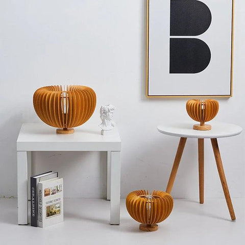 LuxeBeam - Foldbar bordlampe til elegant belysning i alle rum
