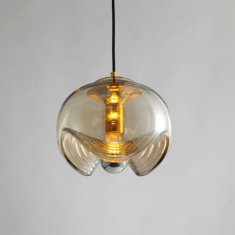 WaveLoom – Flydende pendellampe med naturinspireret elegance
