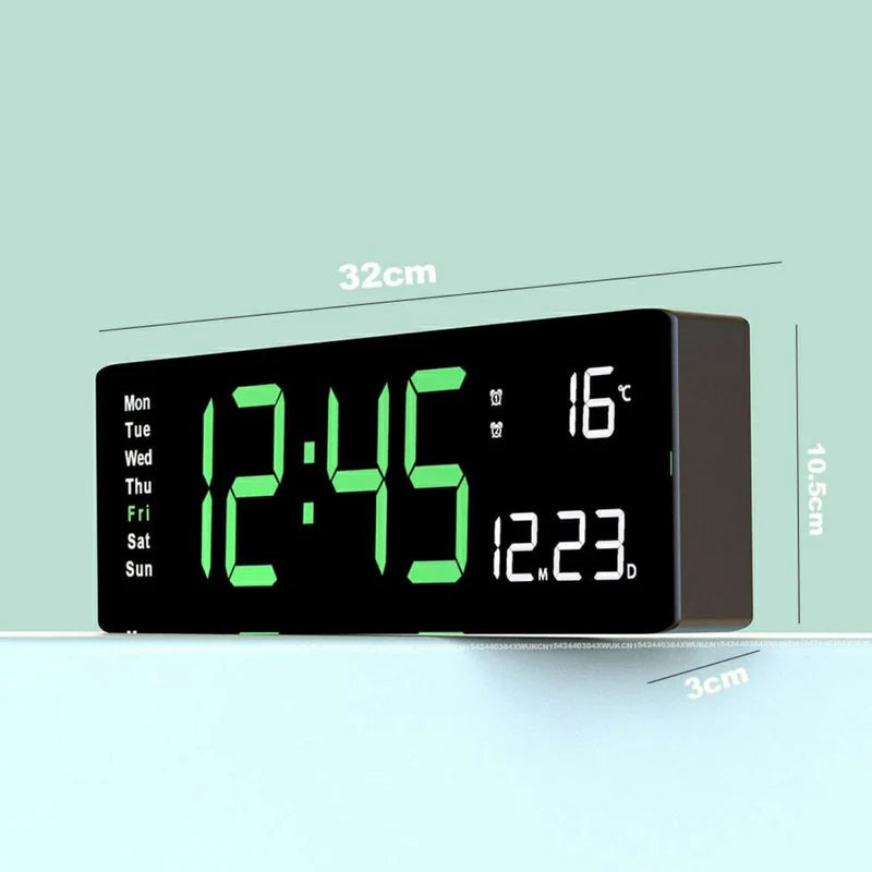 ColorPulse – Farverigt digitalt LED ur med fjernbetjening og tydeligt LED display