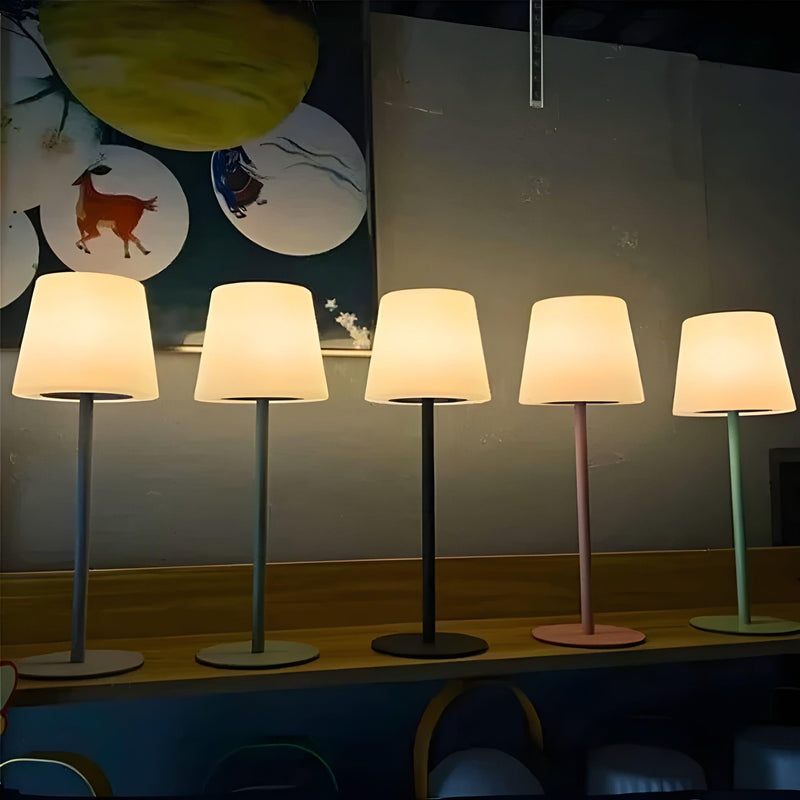 LuxeAura - Stilfuld genopladelig ledningsfri lampe med justerbar varm belysning