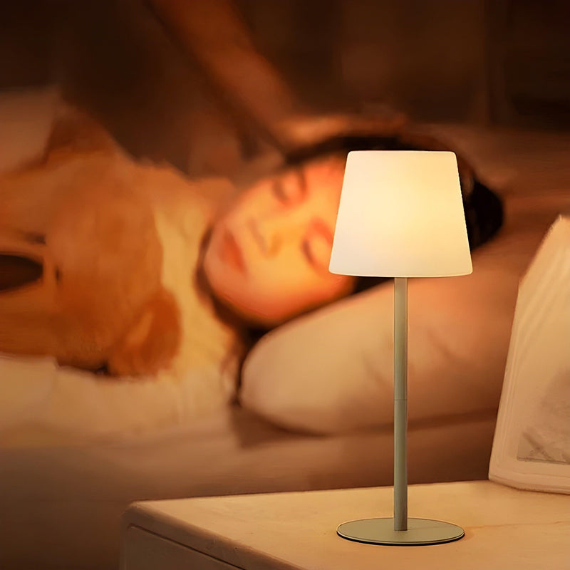 LuxeAura - Stilfuld genopladelig ledningsfri lampe med justerbar varm belysning