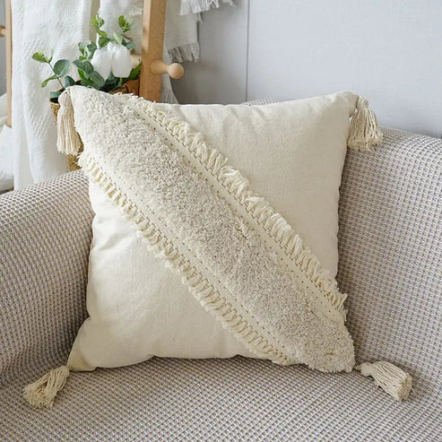 CozyNest – Dekorative pudepuder med tekstureret design og frynser til enhver plads