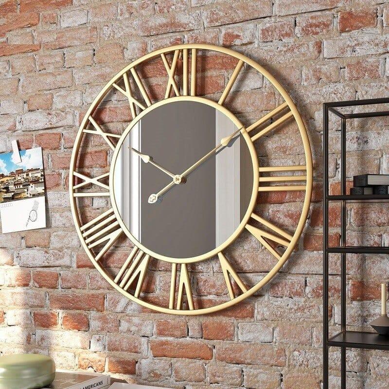 TimeCraft – Stilfuldt vægur med tidløse romertal og elegant design med åben skive