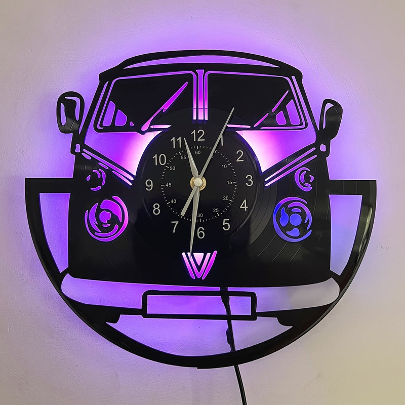TimeCruise - Retro vægur med LED baggrundsbelysning og lydløs urværk
