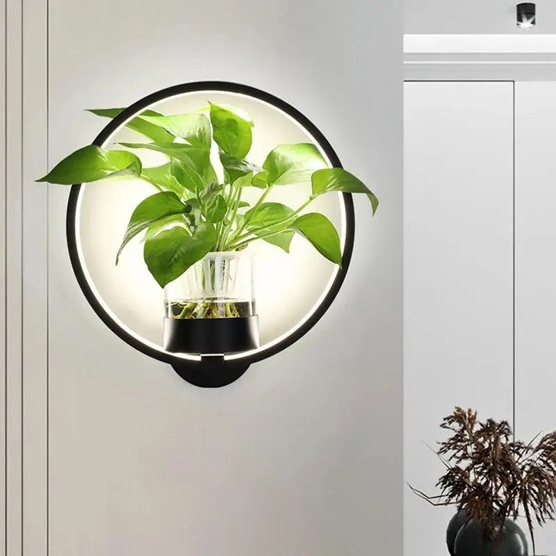 LuminaGreen - Elegant væglampe med planteholder