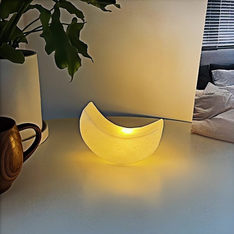 LunaGlow – Art Deco sengelampe med blødt lys og trådløst design