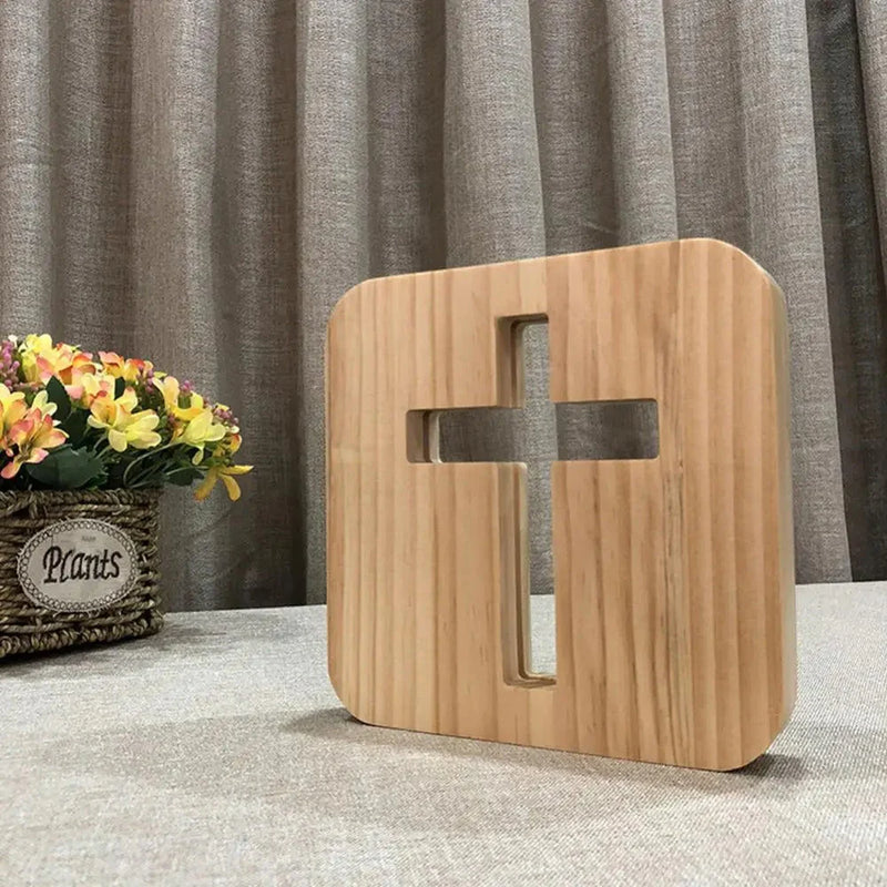 FaithGlow – Minimalistisk Trækors LED Natlampe