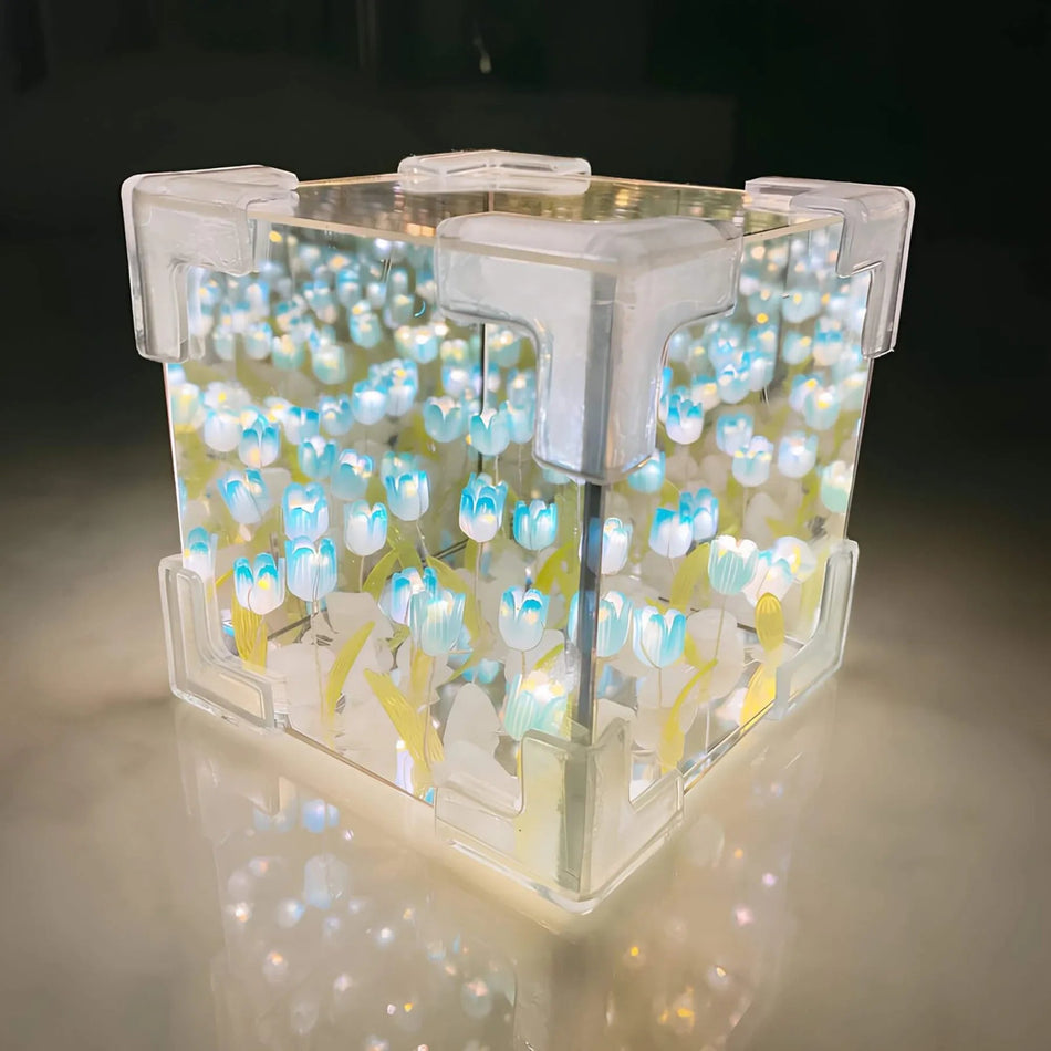 BloomAura - LED-gaveæske med lysende silkeblomsterarrangement