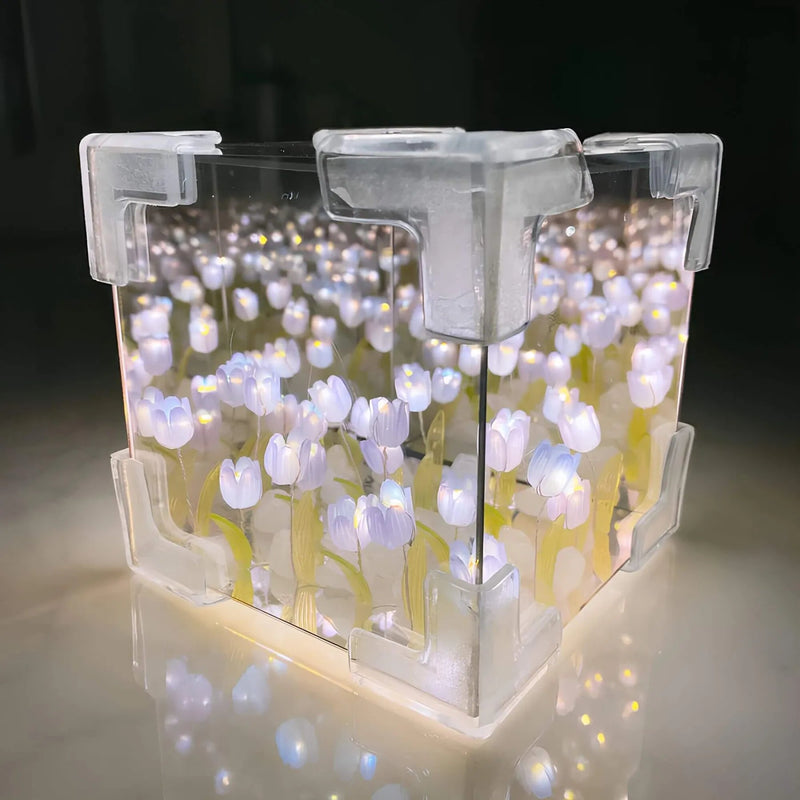 BloomAura - LED-gaveæske med lysende silkeblomsterarrangement