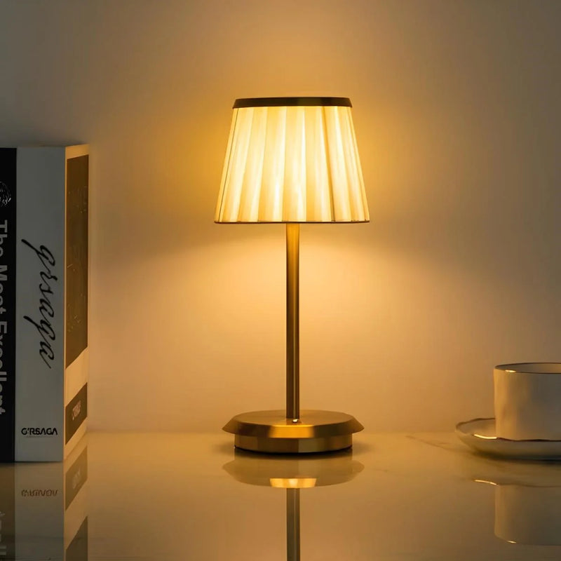 AuraNest – Elegant berøringskontrolbordlampe med tre justerbare lysindstillinger