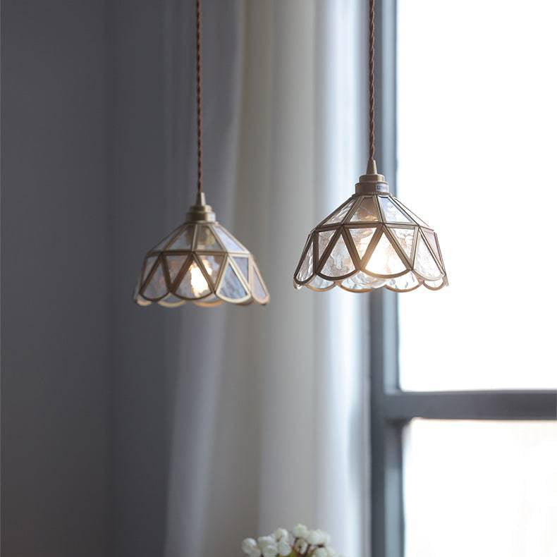 OrbitGlow – Saturn inspirerede pendellamper i legesyge pastelfarver