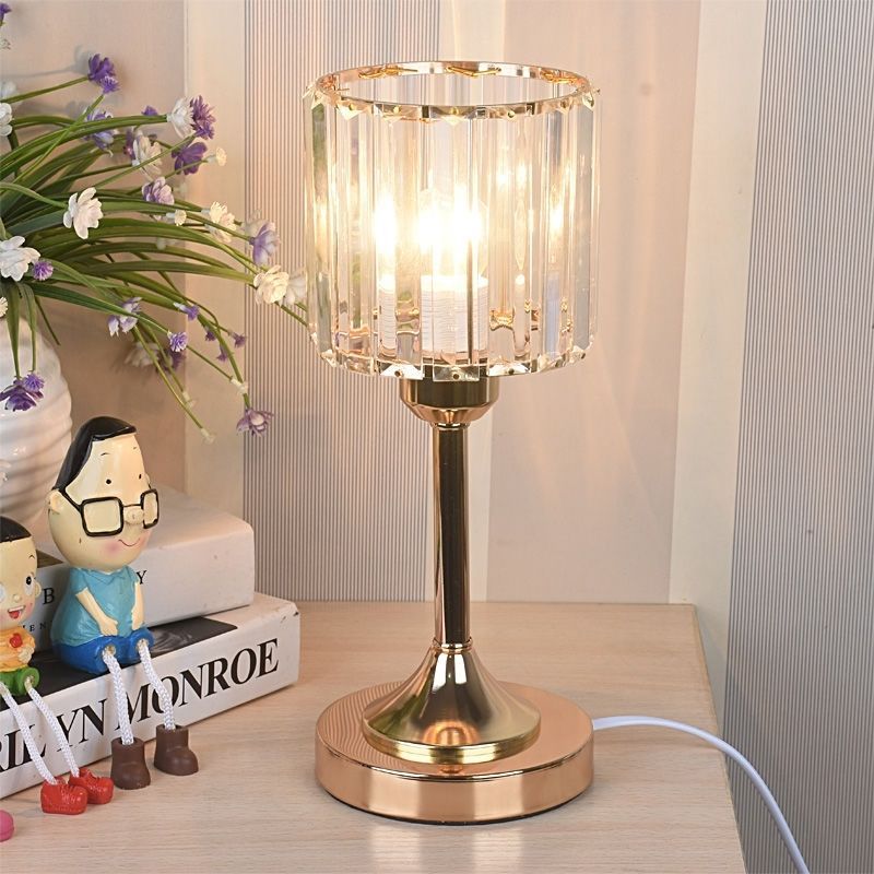LumaGlow – Stilfuld bordlampe med moderne design og elegant glasskærm
