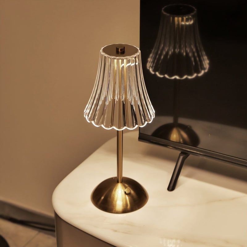 LuxLume – Touch LED krystalbordlampe med elegant facetteret design