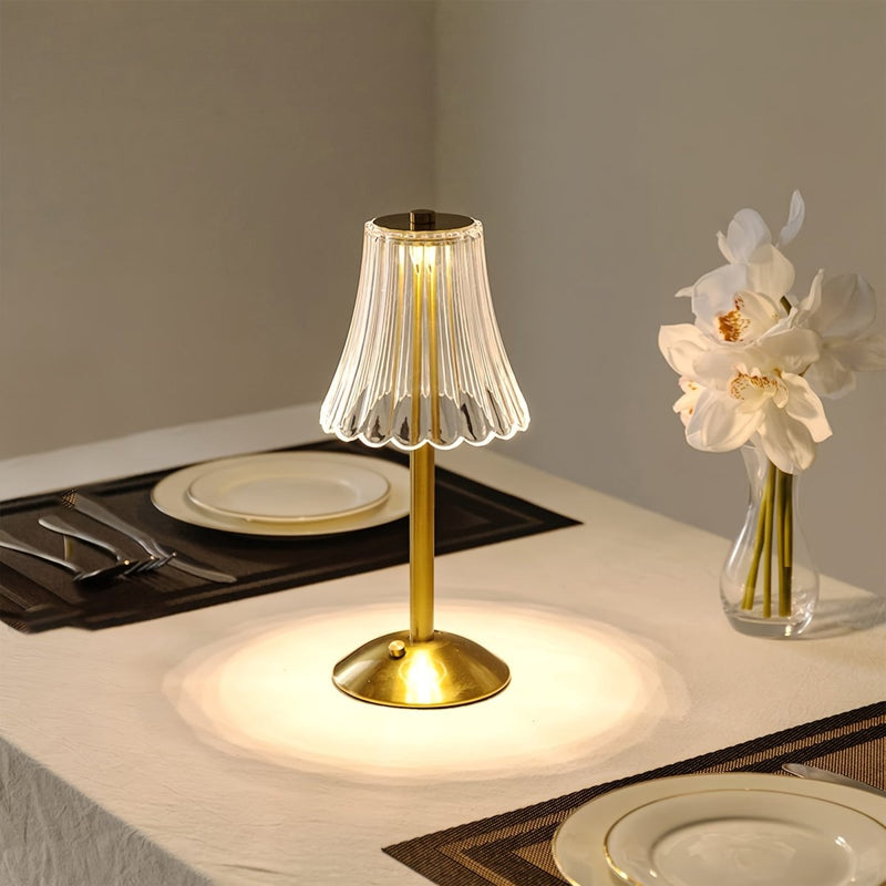 LuxLume – Touch LED krystalbordlampe med elegant facetteret design