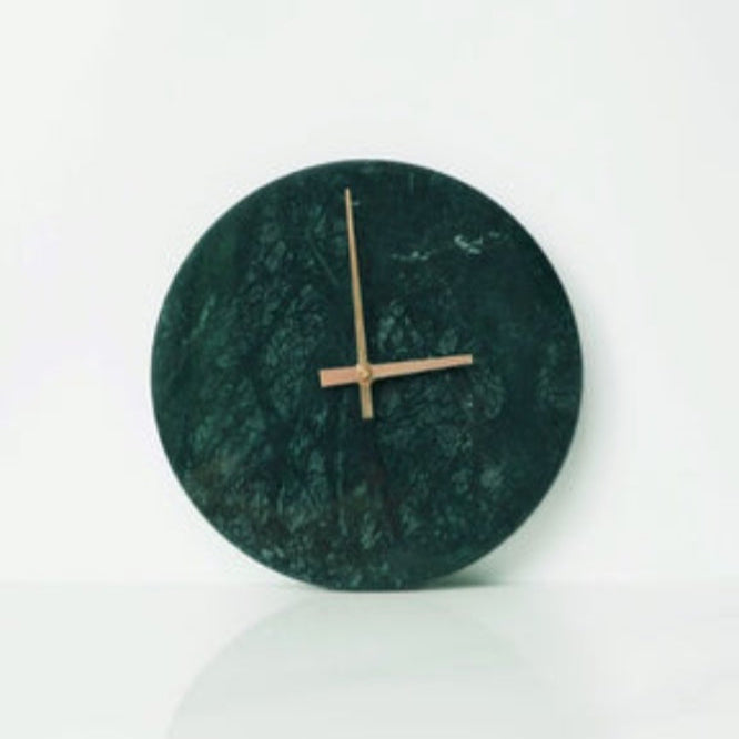 TimeGrove – Elegant vægur med stilfuldt design til moderne steder