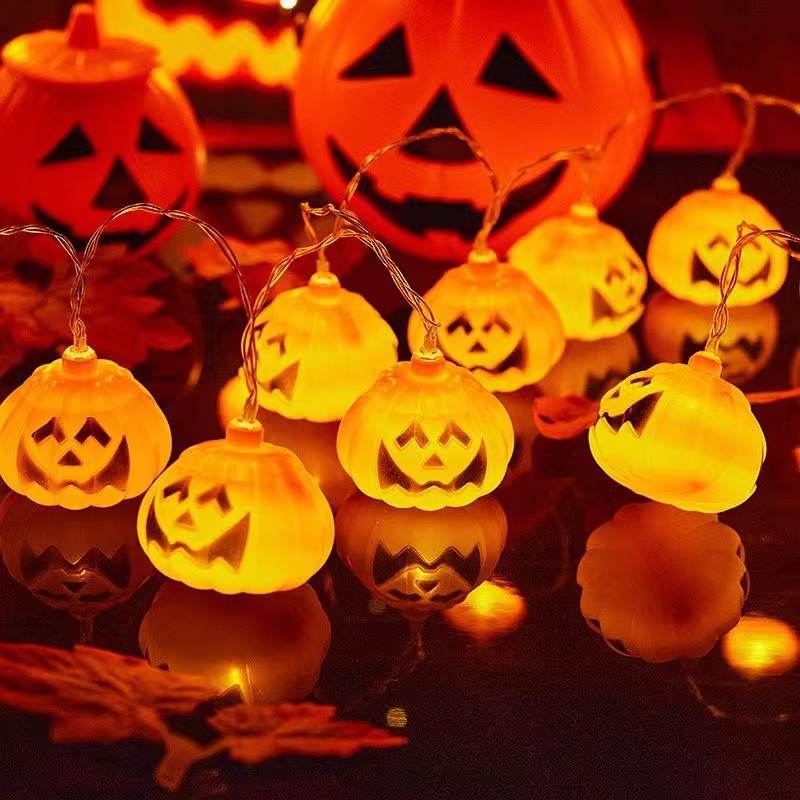 SpookyGlow – Halloween-lys med græskar- og spøgelsesformer til festlig stemning