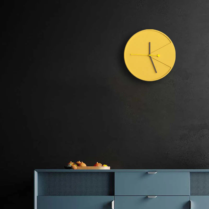CreativeClock – Unikt kvartsvægur til personlig boligindretning