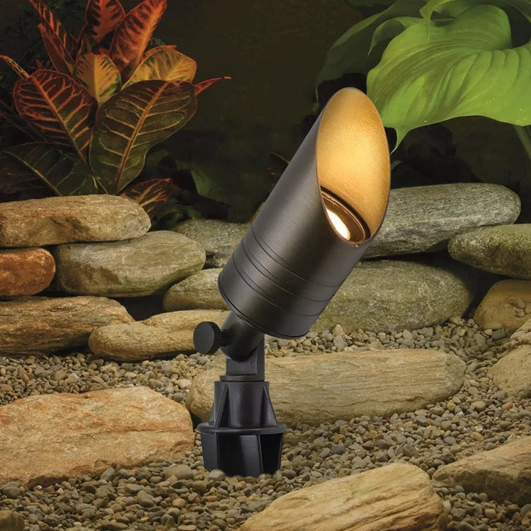 BrightScape - LED udendørslamper med holdbart design til landskabsfremhævninger