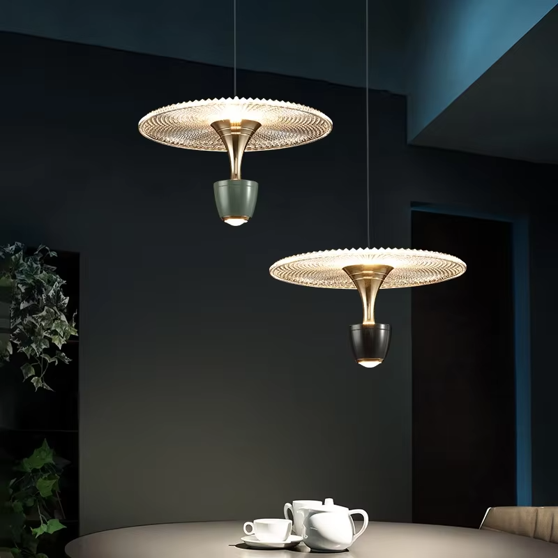 LumaDisc – Moderne skiveformet LED-loftlampe med varm glød