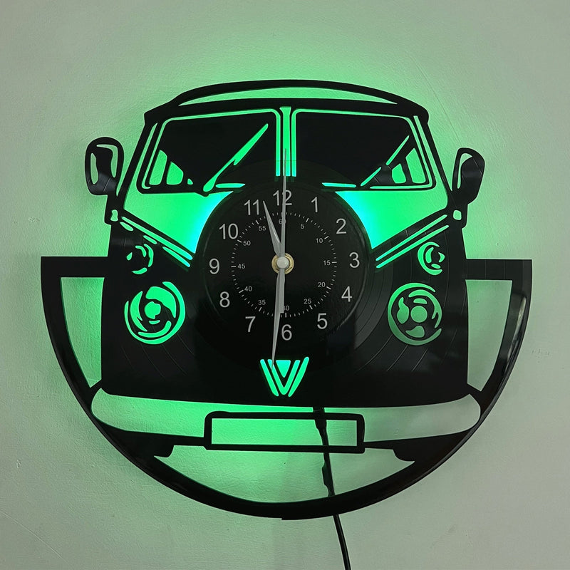 TimeCruise - Retro vægur med LED baggrundsbelysning og lydløs urværk