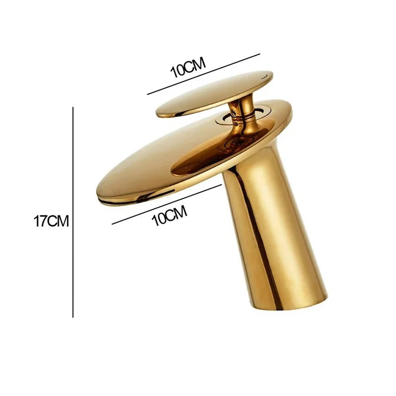 AquaFlow – Moderne vandfaldsarmatur med enkeltgrebsdesign